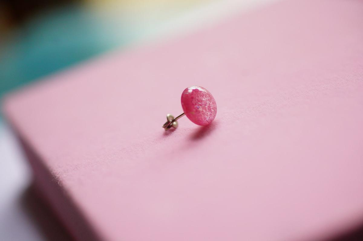 桜ごころ(片耳用ピアス) ラフォルム ガラスジュエリー ガラスアクセサリー