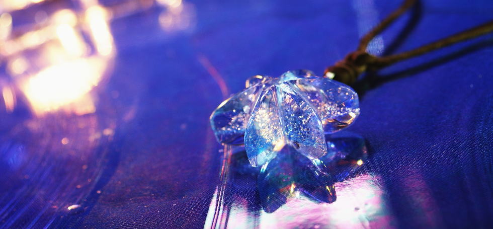 METEOR HEXAGRAM ラフォルム ガラスジュエリー ガラスアクセサリー