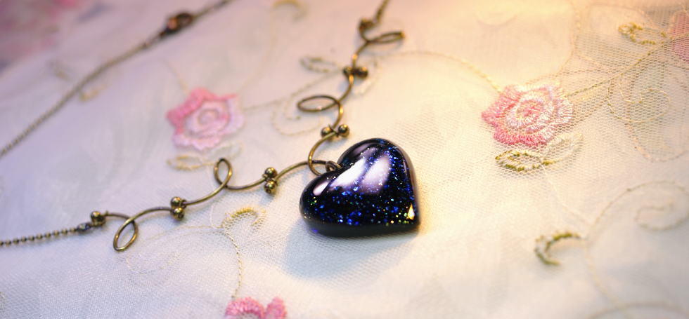 Heart of sparkle blueberry. ラフォルム ガラスジュエリー ガラスアクセサリー