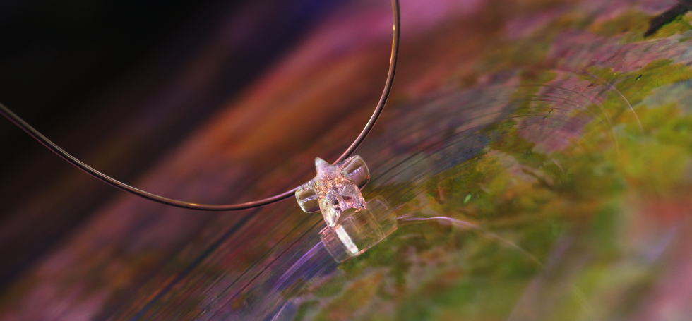 Dichroic petit star ラフォルム ガラスジュエリー ガラスアクセサリー