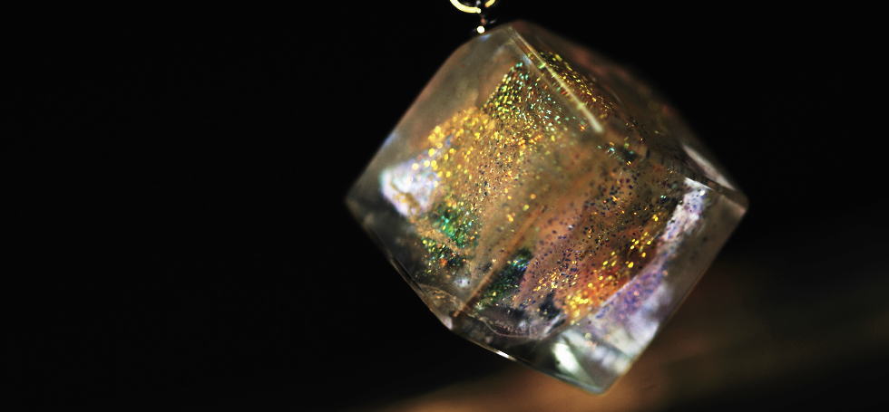 Sparkling cube ラフォルム ガラスジュエリー ガラスアクセサリー