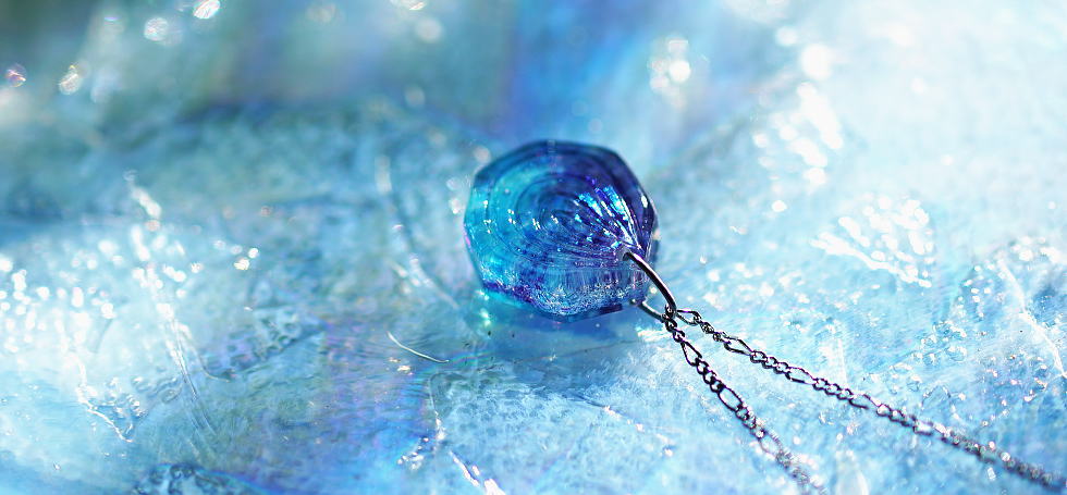 魅惑の煌鱗 ～ Blue ocean ～ ラフォルム ガラスジュエリー ガラスアクセサリー