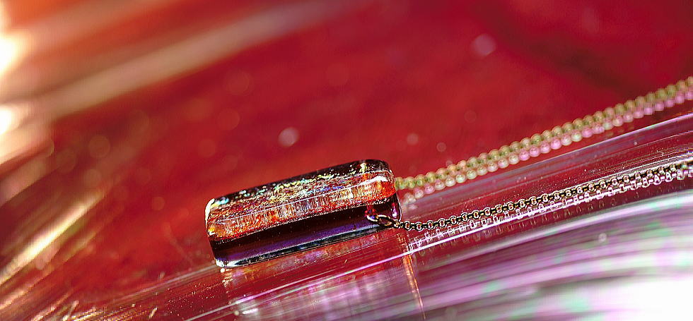 薔薇宇宙の境界線 ラフォルム ガラスジュエリー ガラスアクセサリー