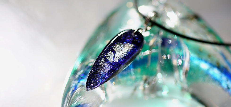 Blue flake pairshape ラフォルム ガラスジュエリー ガラスアクセサリー