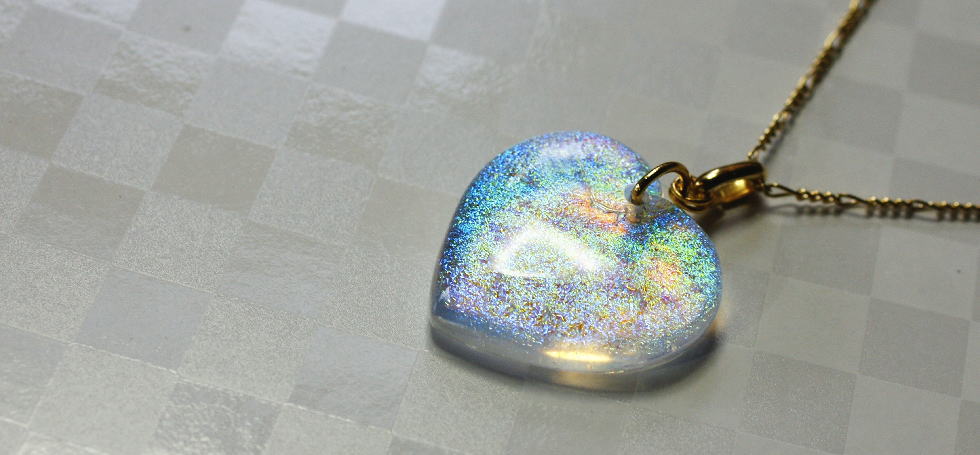 Excellent dichroic heart ラフォルム ガラスジュエリー ガラスアクセサリー