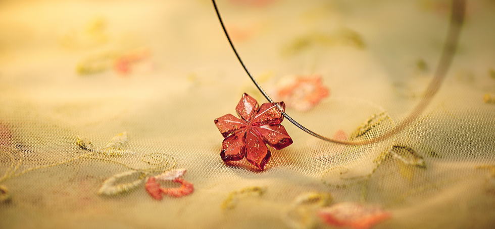 ルビーの恋花 ラフォルム ガラスジュエリー ガラスアクセサリー