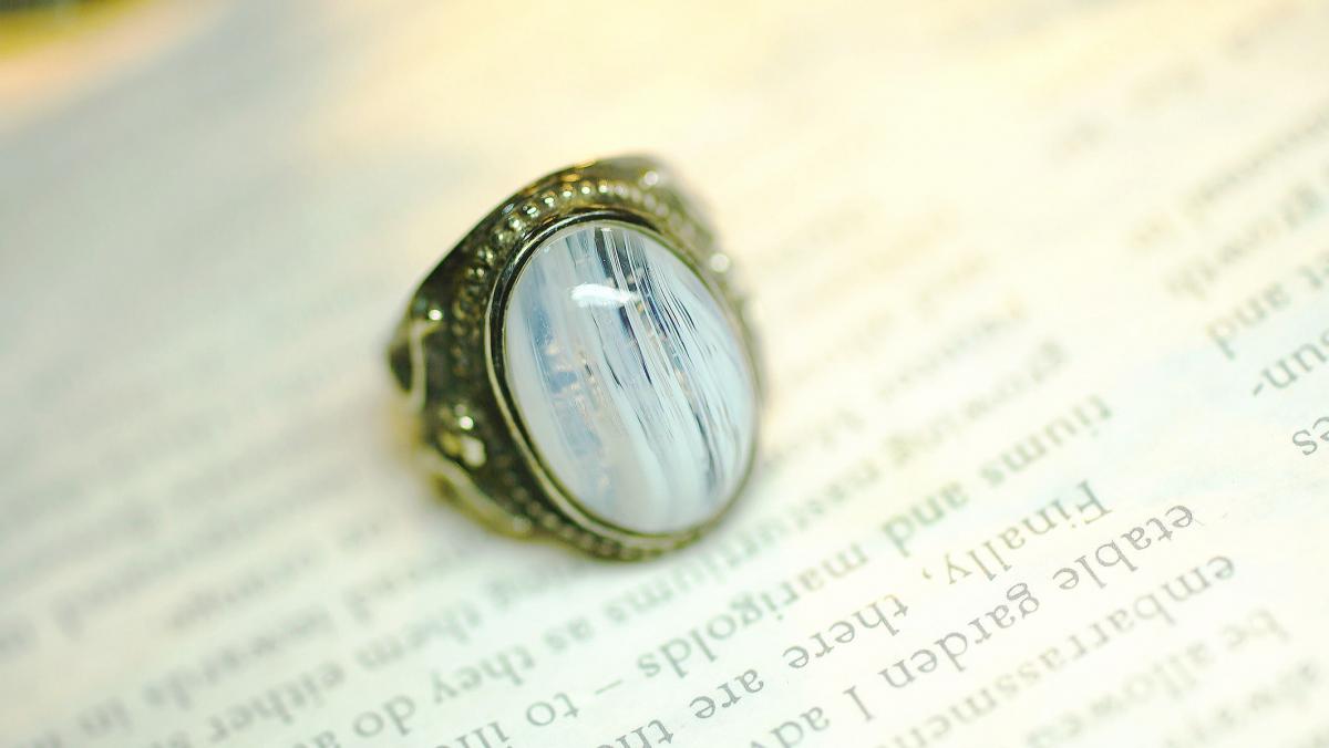 Antique memorial ring ラフォルム ガラスジュエリー ガラスアクセサリー