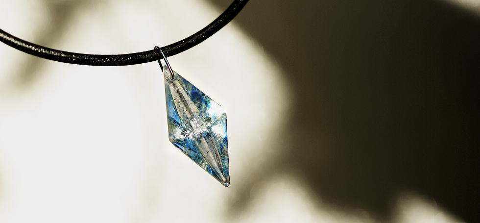 Happiness / for you ～ Seven white sapphire ～ ラフォルム ガラスジュエリー ガラスアクセサリー