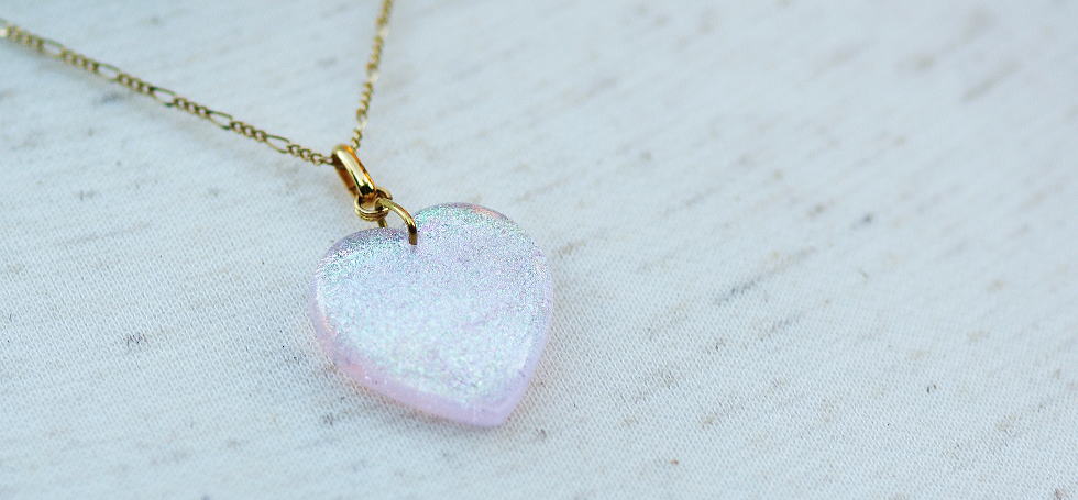 Gentle dichroic heart ラフォルム ガラスジュエリー ガラスアクセサリー