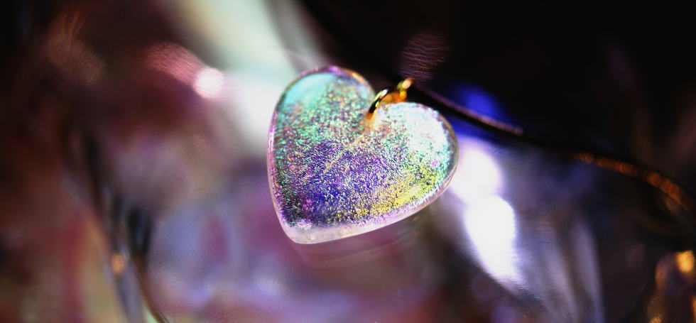 Dichroic heart ラフォルム ガラスジュエリー ガラスアクセサリー