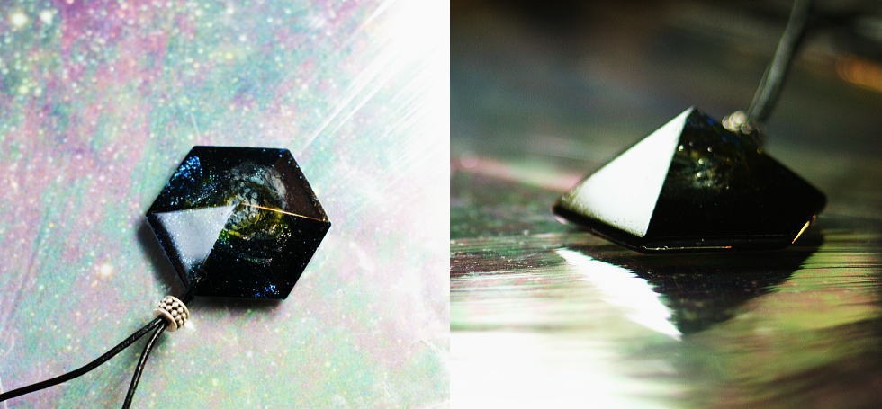 Six sided pyramid Galaxy ラフォルム ガラスジュエリー ガラスアクセサリー
