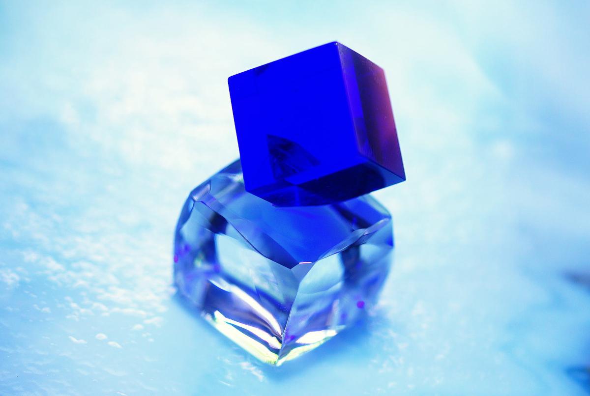 蒼氷の結晶