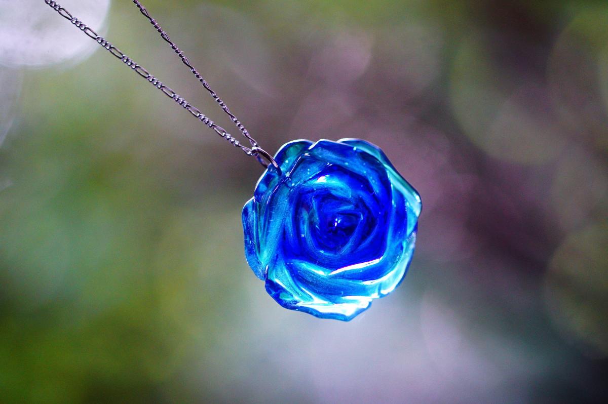 魅惑のBLUE ROSE ～ 永遠の約束 ～ ラフォルム ガラスジュエリー ガラスアクセサリー
