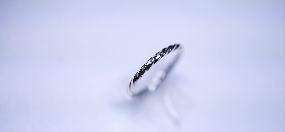 TWIST RING
