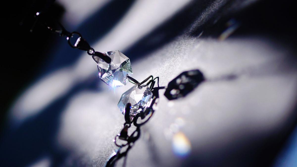 サンキャッチャーピアス / ジャーマンピアス