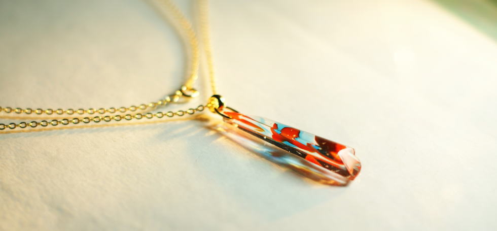 Glass tie ラフォルム ガラスジュエリー ガラスアクセサリー