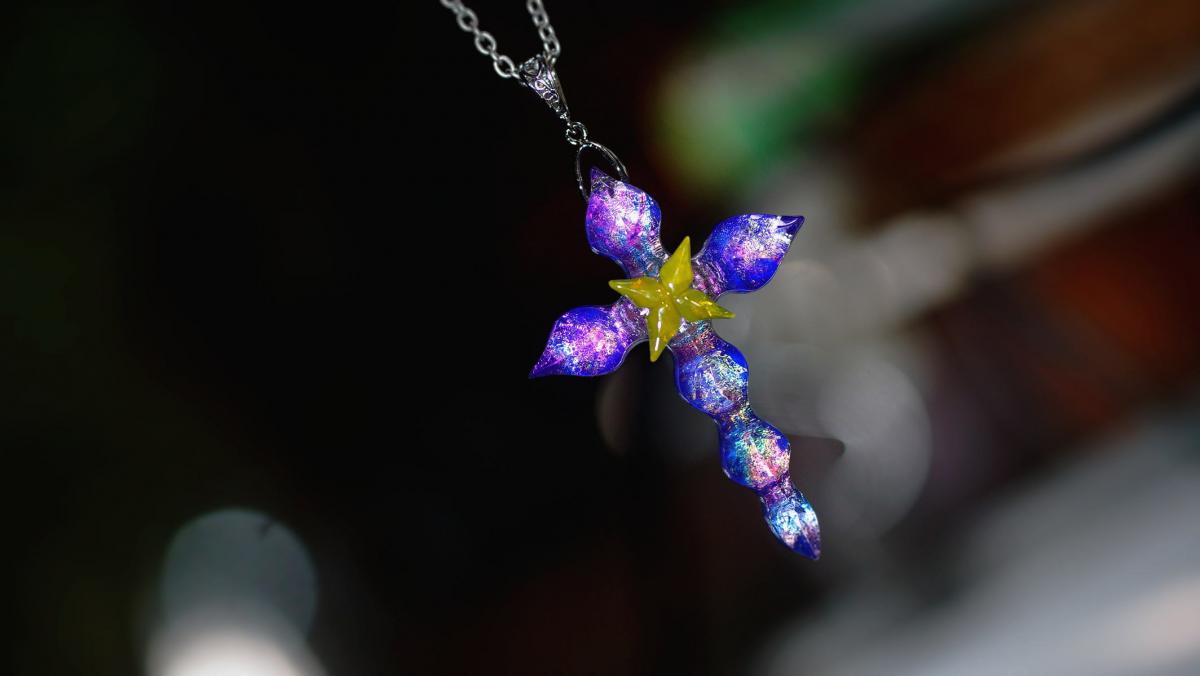 Miraculous prayer cross ラフォルム ガラスジュエリー ガラスアクセサリー