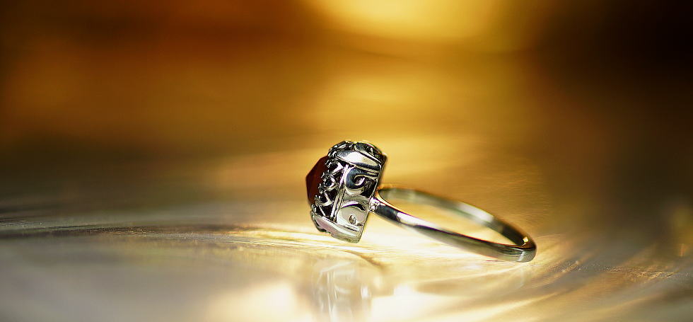 Antique lily ring
