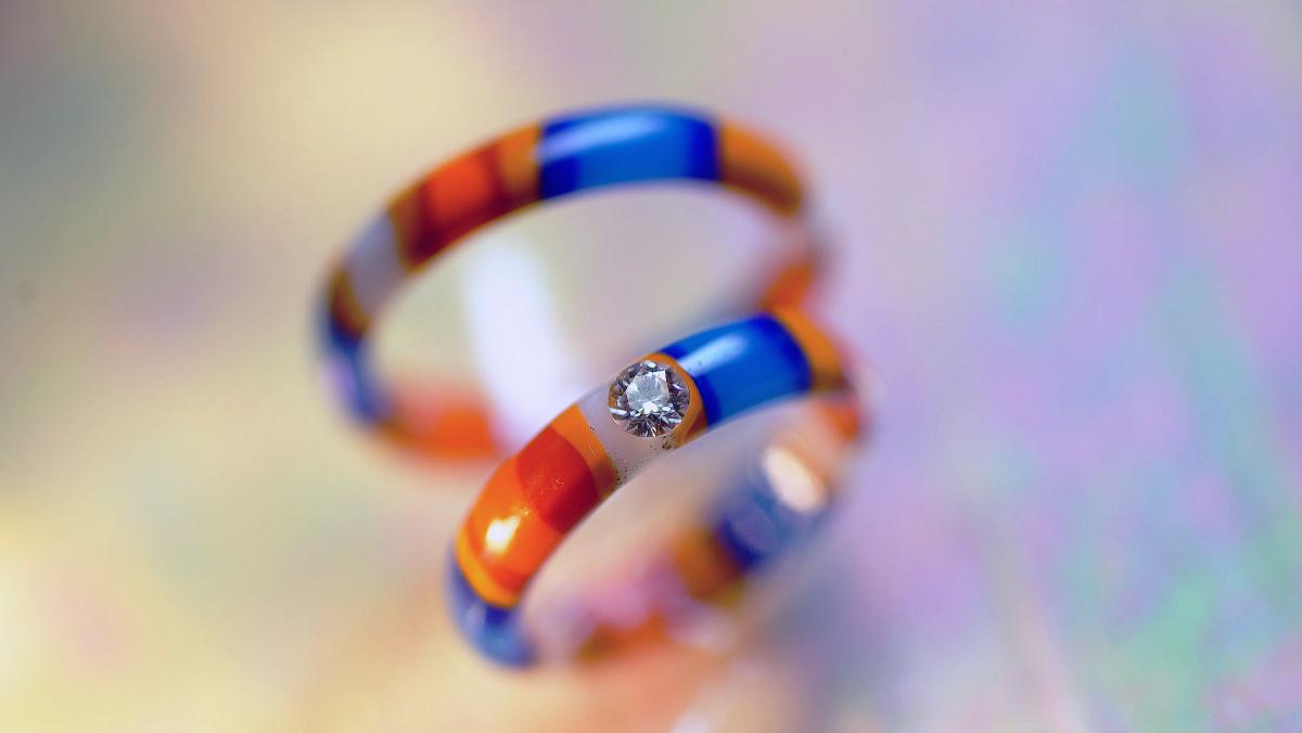 Tricolor
