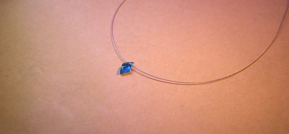 Petit diamond arrow ラフォルム ガラスジュエリー ガラスアクセサリー