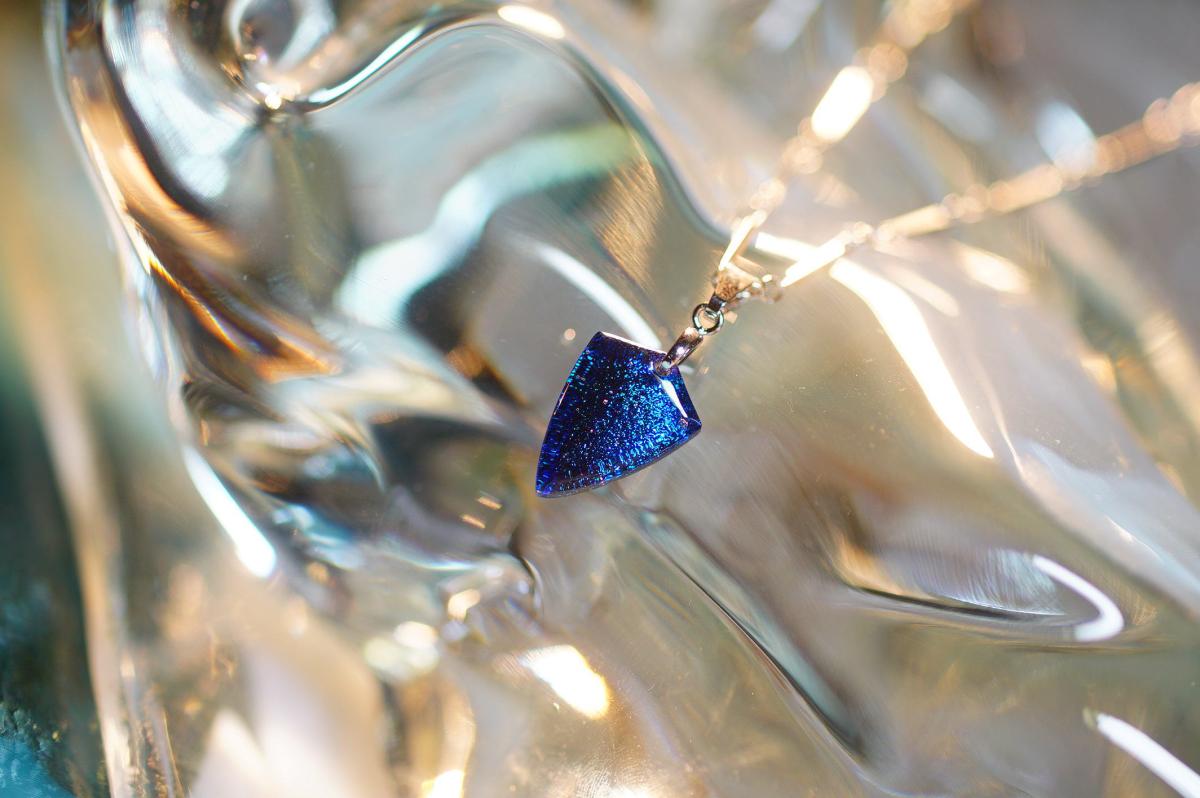 Two-sided emblem ラフォルム ガラスジュエリー ガラスアクセサリー