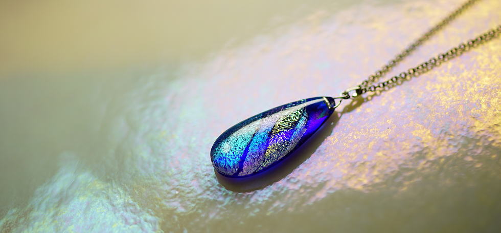DICHROIC AURORA WAVE ラフォルム ガラスジュエリー ガラスアクセサリー