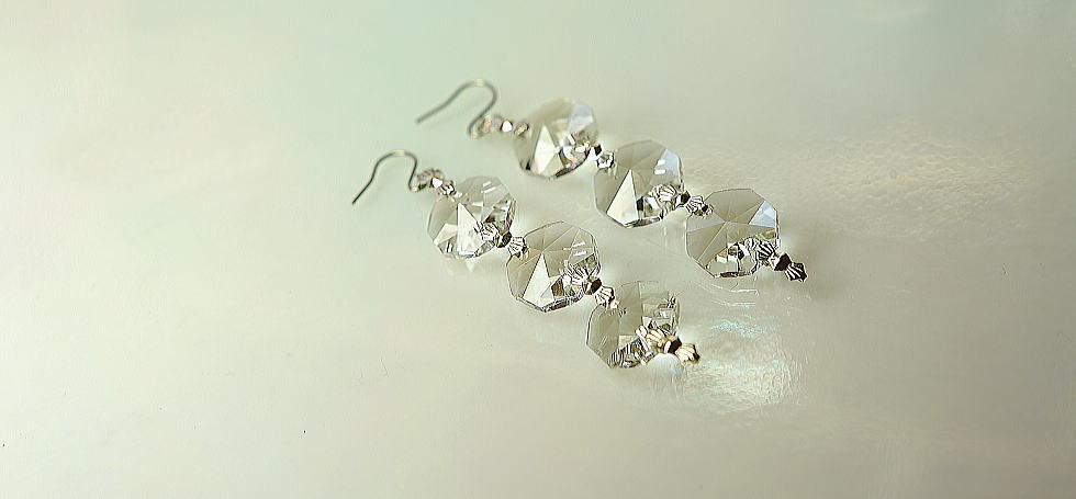 サンキャッチャーピアス(三連タイプ) ラフォルム ガラスジュエリー ガラスアクセサリー