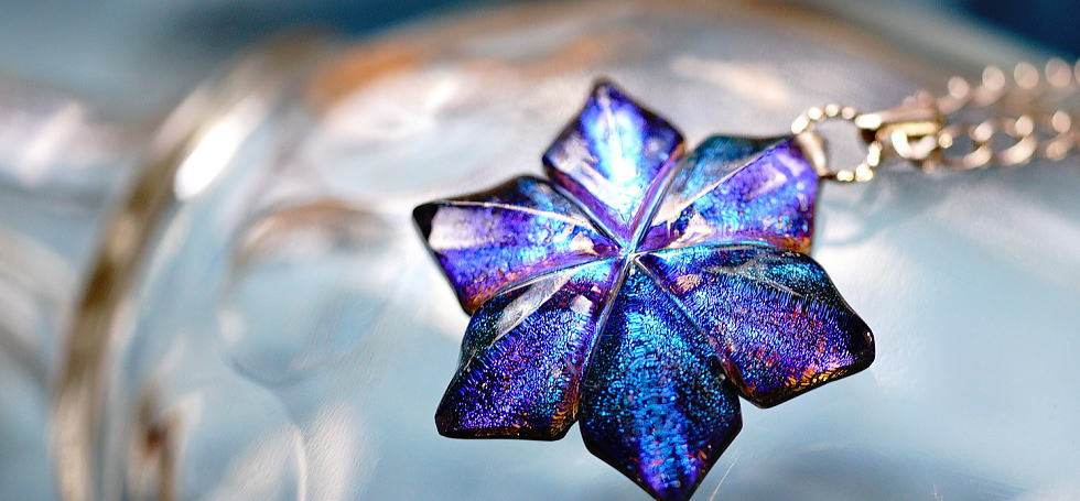 彩虹の花 ラフォルム ガラスジュエリー ガラスアクセサリー