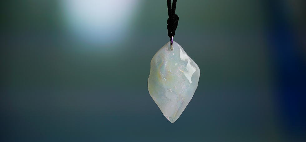 A fascinating piece of glass ラフォルム ガラスジュエリー ガラスアクセサリー