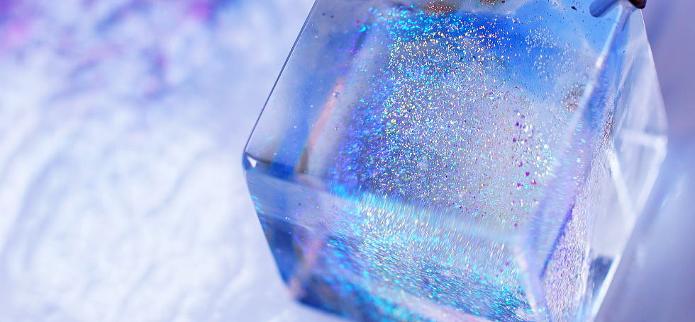 Sparkling crystal cube ラフォルム ガラスジュエリー ガラスアクセサリー