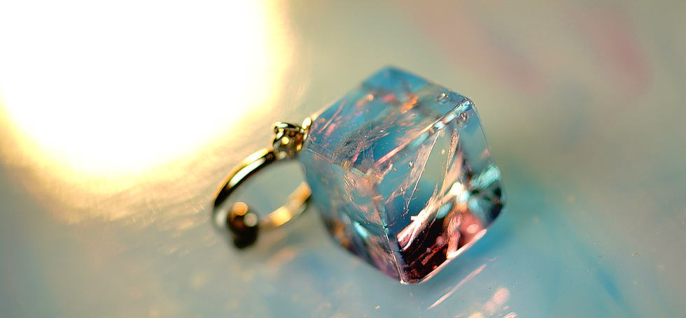 Lavender cube ラフォルム ガラスジュエリー ガラスアクセサリー
