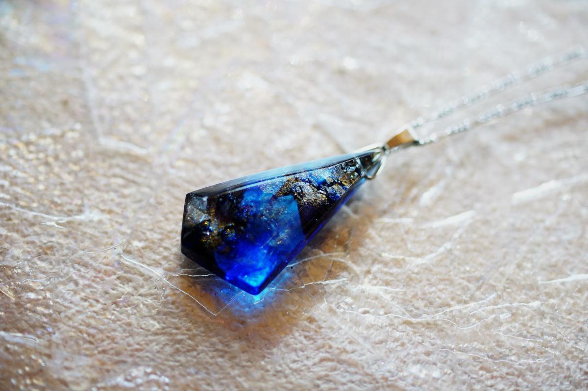 セノーテの煌き ～ 深き水底の光 ～ ラフォルム ガラスジュエリー ガラスアクセサリー