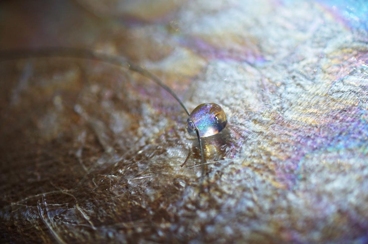 Dichroic drop ～ 美しい煌きのひとしずく ～ ラフォルム ガラスジュエリー ガラスアクセサリー