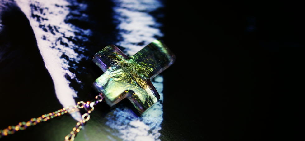Cross ～ Limelight ～ ラフォルム ガラスジュエリー ガラスアクセサリー