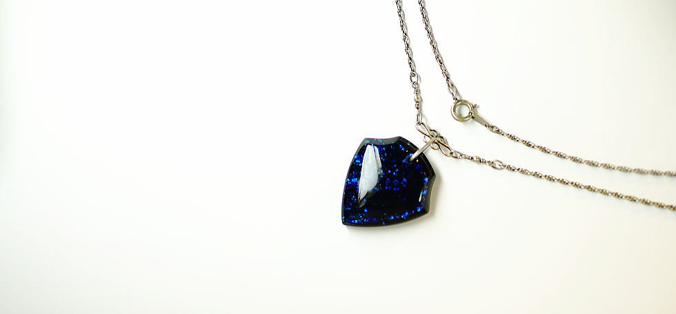 Nightstar emblem ～ Victory ～ ラフォルム ガラスジュエリー ガラスアクセサリー