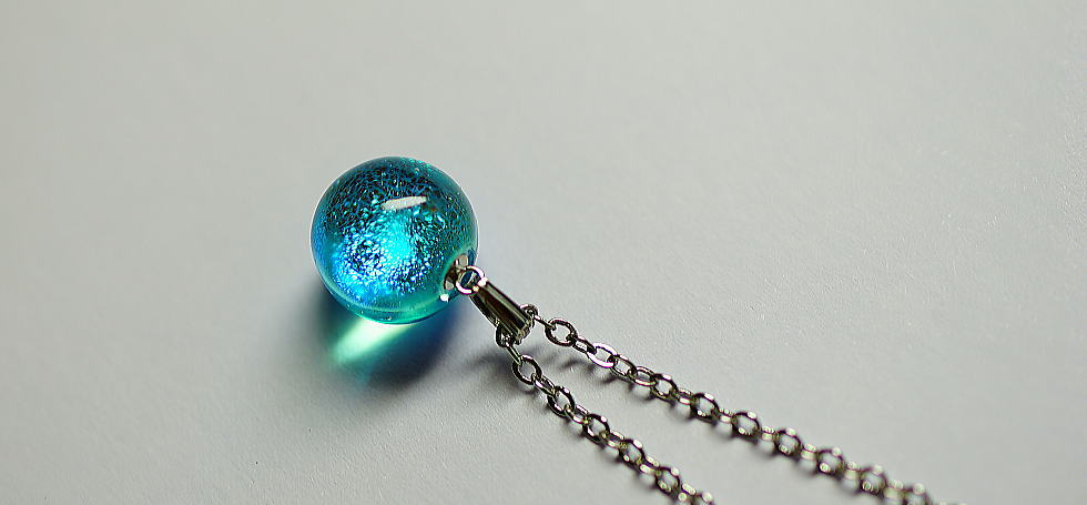 Dichroic planet width circle ～ Aqua ～ ラフォルム ガラスジュエリー ガラスアクセサリー