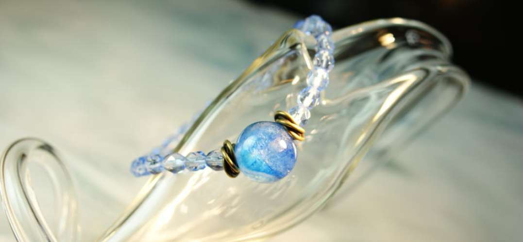 Gentle blue planet / ブレスレット ラフォルム ガラスジュエリー ガラスアクセサリー