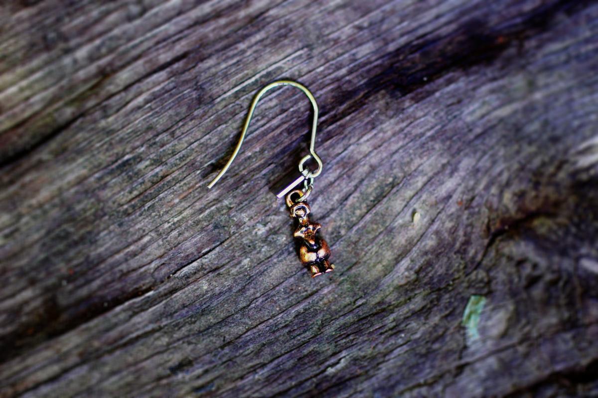 国宝土偶ミニチュアシリーズ ~ 「縄文のビーナス(®第4638656号)」 / 片耳用ピアス(銅古美) ~