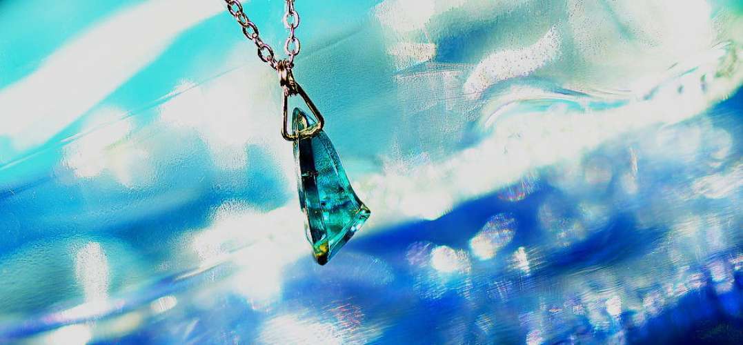 Secret blue ラフォルム ガラスジュエリー ガラスアクセサリー