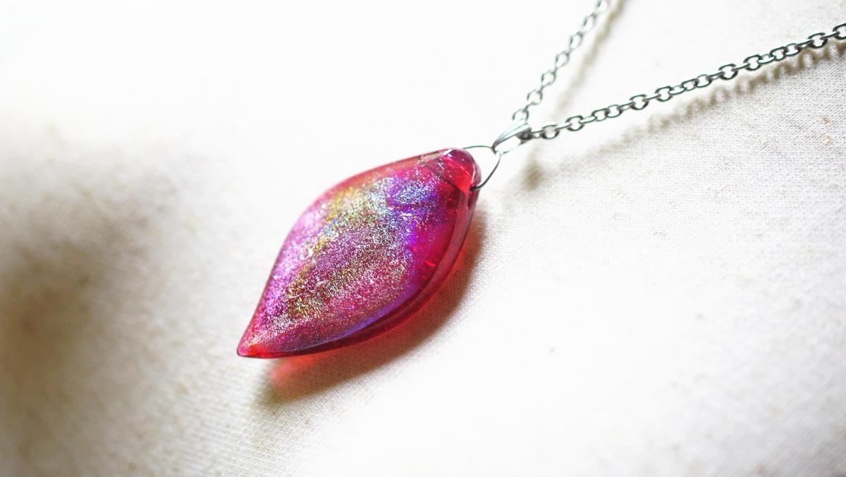 Ruby leaf ラフォルム ガラスジュエリー ガラスアクセサリー