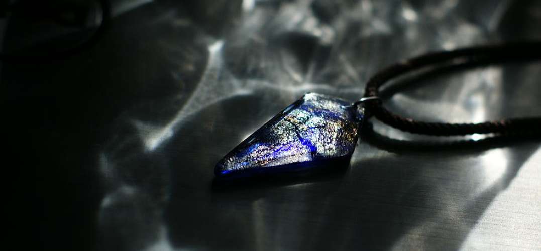 Blue galaxy ～ 虹の銀河 ～ ラフォルム ガラスジュエリー ガラスアクセサリー