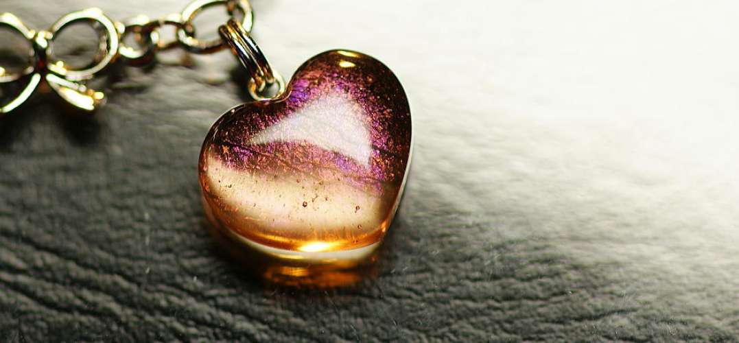 Coral heart ～ 朝焼けの光 ～ ラフォルム ガラスジュエリー ガラスアクセサリー