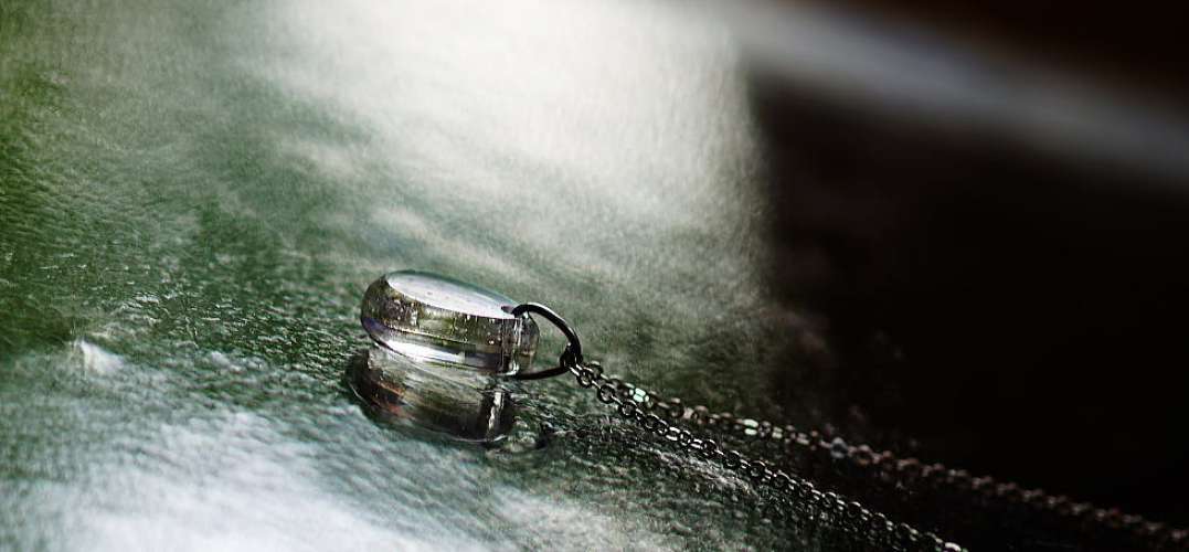 Transparent duality of drop ラフォルム ガラスジュエリー ガラスアクセサリー