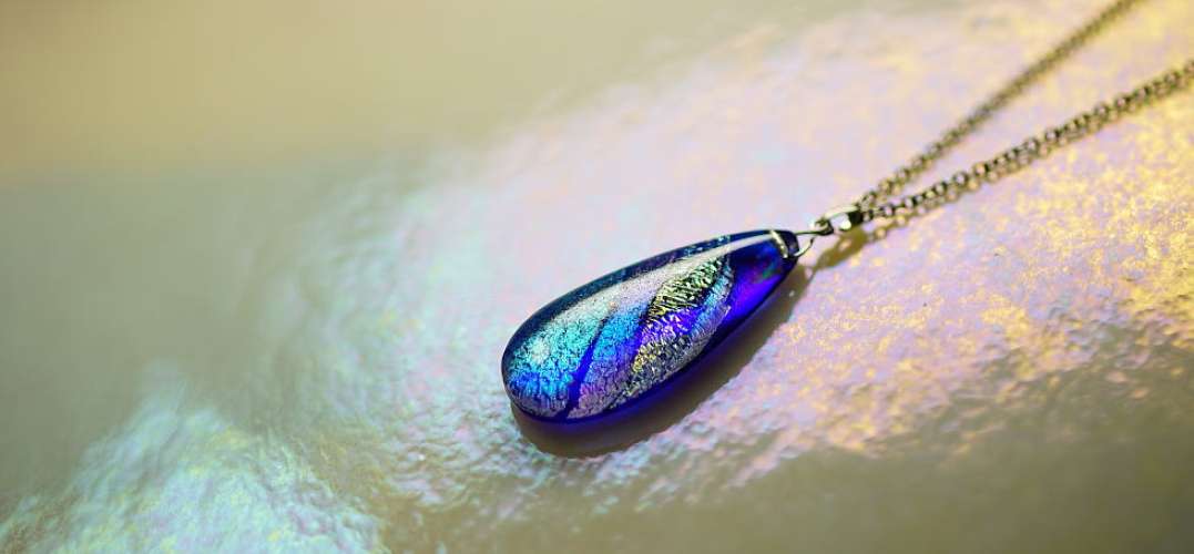 DICHROIC AURORA WAVE ラフォルム ガラスジュエリー ガラスアクセサリー