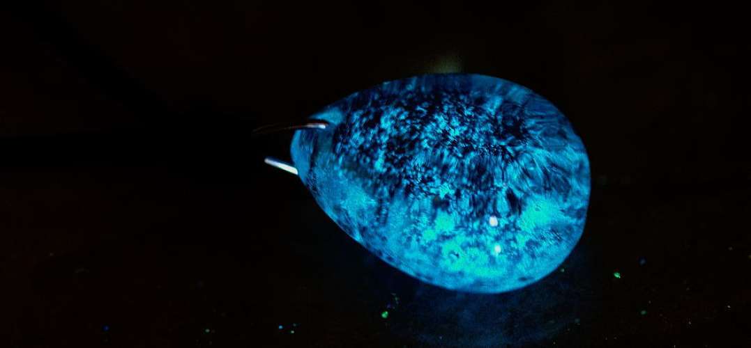 星の海のドロップ ラフォルム ガラスジュエリー ガラスアクセサリー