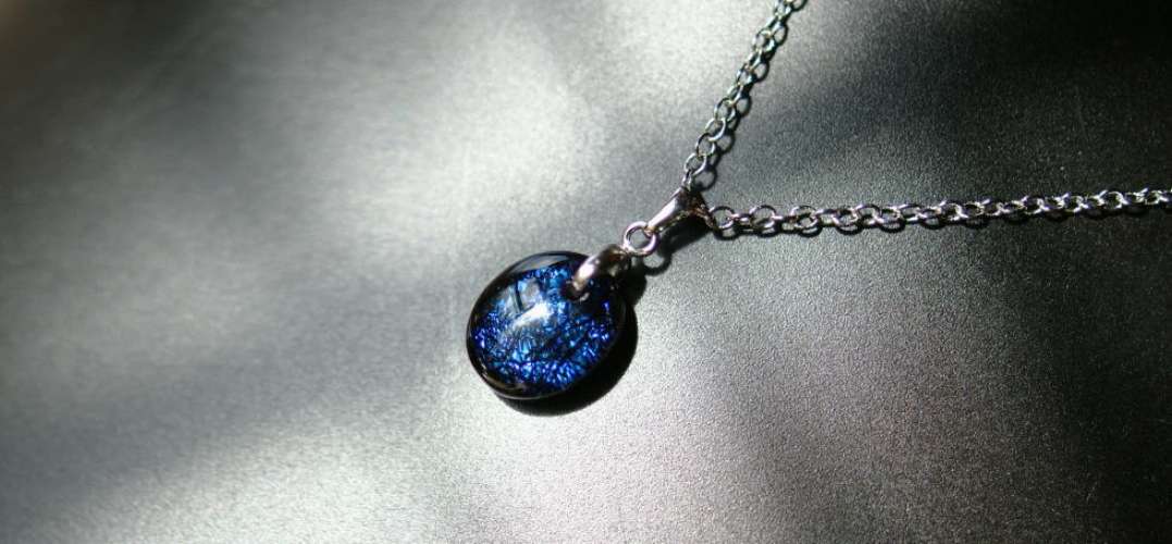 Noble black opal