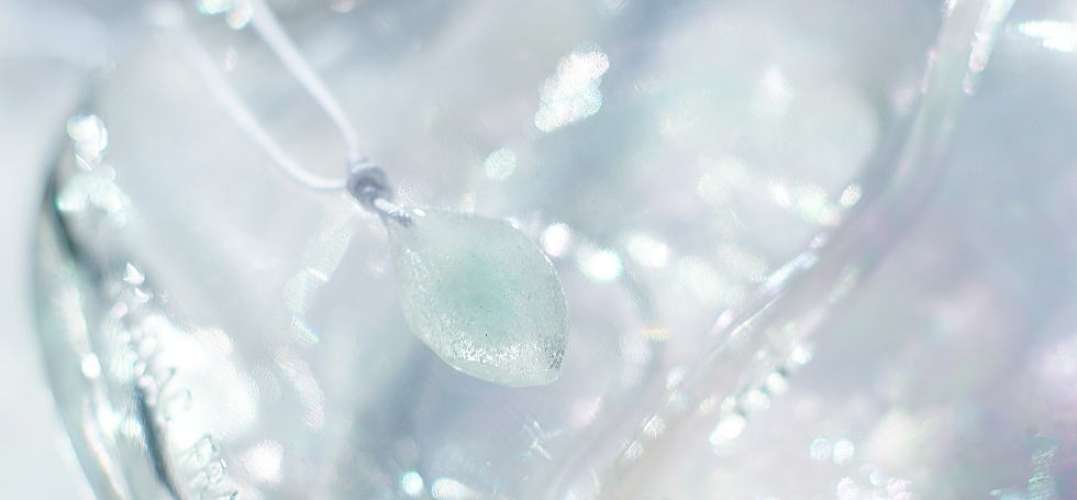 雪融けのかけら ラフォルム ガラスジュエリー ガラスアクセサリー