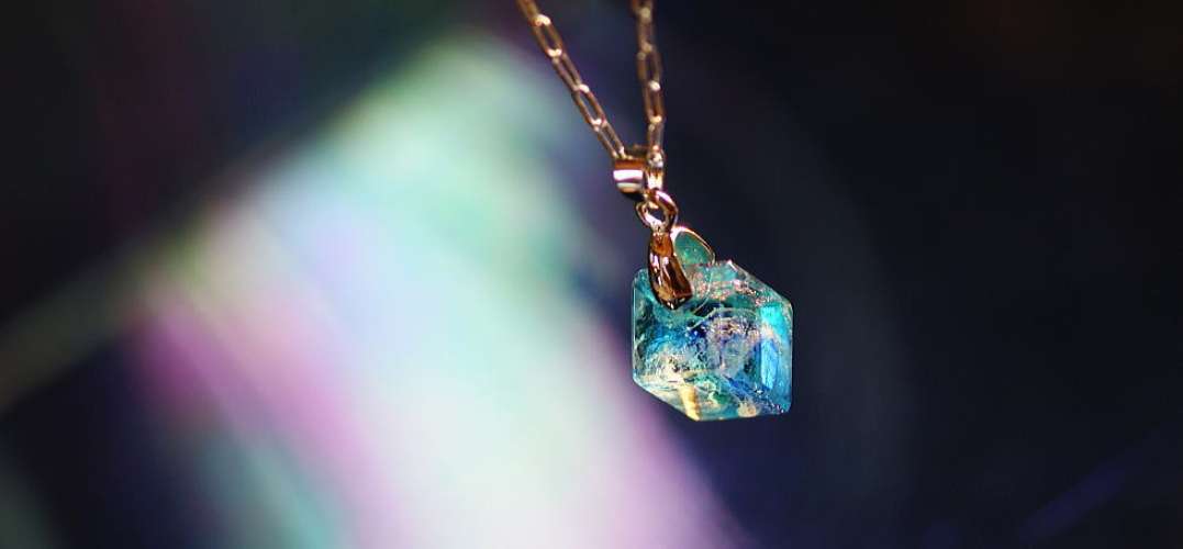 Blue of different dimension.
