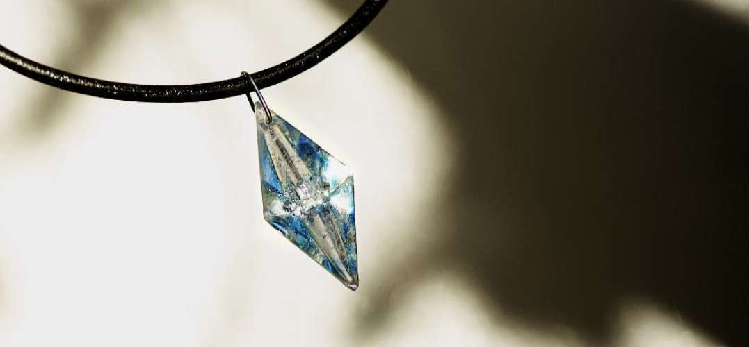 Happiness / for you ～ Seven white sapphire ～ ラフォルム ガラスジュエリー ガラスアクセサリー