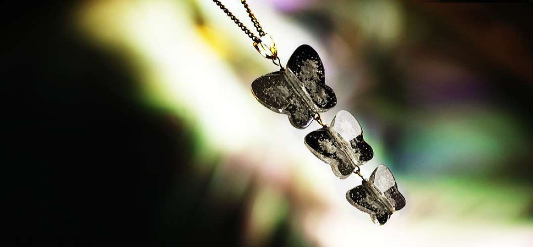 The Butterfly Road ラフォルム ガラスジュエリー ガラスアクセサリー